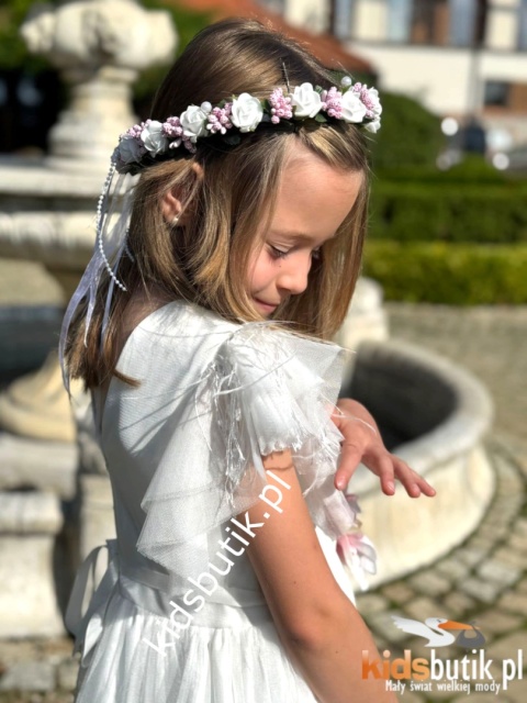 Elegancka sukienka z piórkami i zdejmowanym kwiatem - ecru Elegancka sukienka z piórkami i zdejmowanym kwiatem - ecru