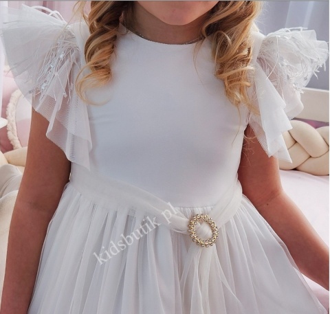 Elegancka sukienka z piórkami i złotą klamrą z cyrkoniami - ecru