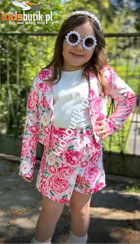 Elegancki garnitur Kwiaty Blink marynarka i spódnico spodenki- róż Elegancki garnitur Kwiaty Blink marynarka i spódnico spodenki- róż