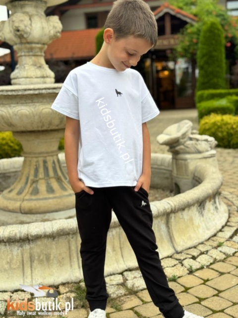 Elegancko sportowy czarny garnitur WOLF mashMNIE Elegancko sportowy czarny garnitur WOLF mashMNIE