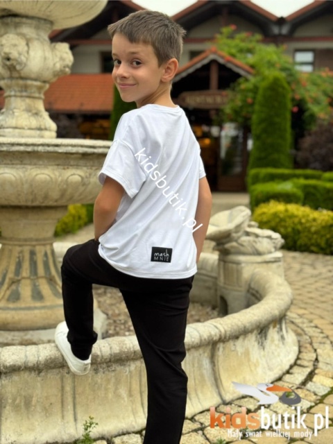 Elegancko sportowy czarny garnitur WOLF mashMNIE Elegancko sportowy czarny garnitur WOLF mashMNIE