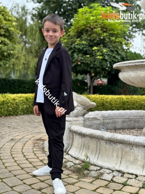 Elegancko sportowy czarny garnitur WOLF mashMNIE Elegancko sportowy czarny garnitur WOLF mashMNIE