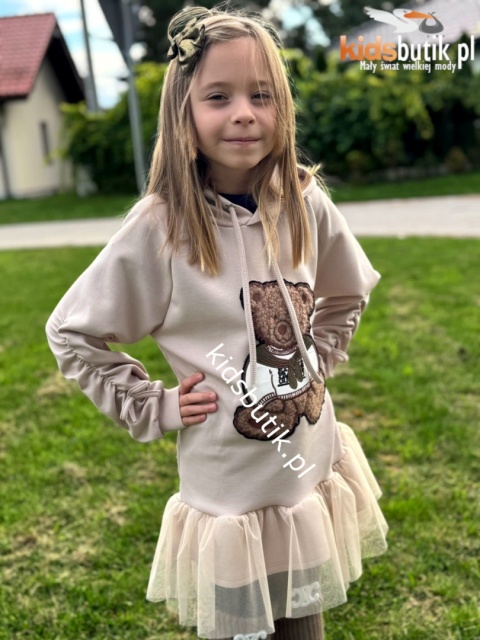 Sukienka MIŚ PLUSZ z tiulem i ściąganymi rękawami - beż Sukienka MIŚ PLUSZ z tiulem i ściąganymi rękawami - beż