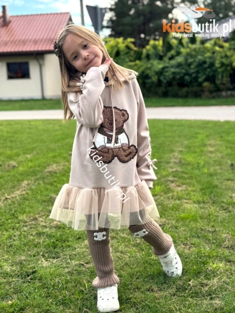 Sukienka MIŚ PLUSZ z tiulem i ściąganymi rękawami - beż Sukienka MIŚ PLUSZ z tiulem i ściąganymi rękawami - beż