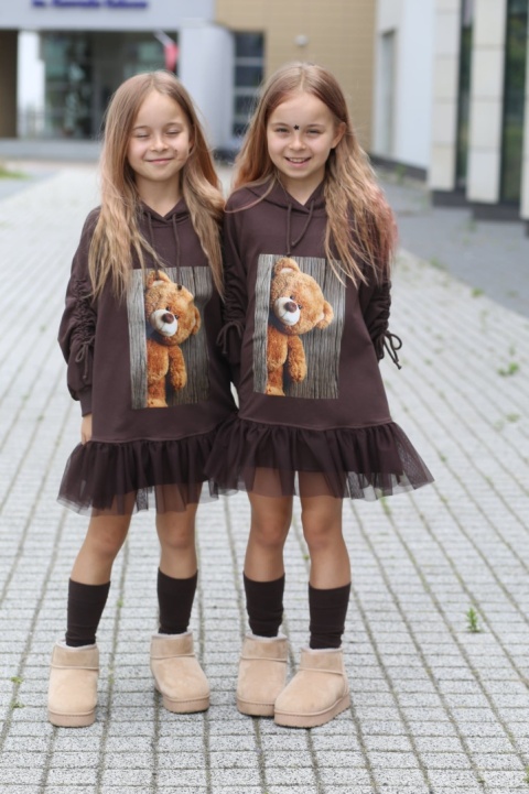 Sukienka MIŚ z tiulem i ściąganymi rękawami - czekolada