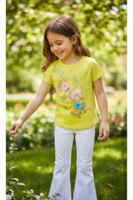 Bluzka z haftem i kwiatami 3D - cytrynowa