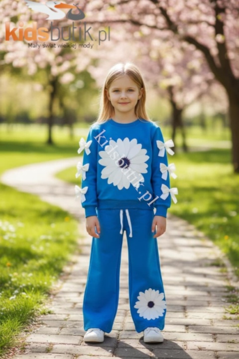 Dres premium z kwiatowym nadrukiem, broszką i kokardkami - chaber