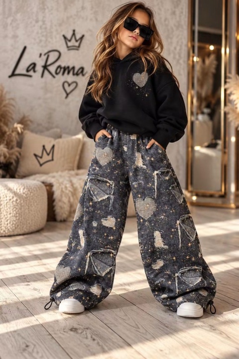 Spodnie szwedy z dresówki imitującej jeans – Denim Hearts