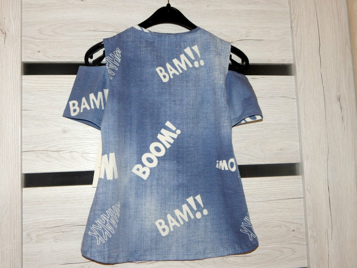 Bluzka BOOM! a'la jeans odkryte ramiona Bluzka BOOM! a'la jeans odkryte ramiona