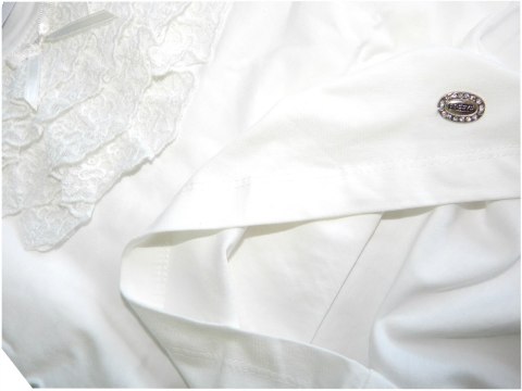Elegancka bluzka z koronkowym żabotem Elegancka bluzka z koronkowym żabotem