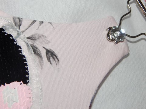 Sukienka ogrodniczka KWIATY i MINNIE z bluzką Sukienka ogrodniczka KWIATY i MINNIE z bluzką