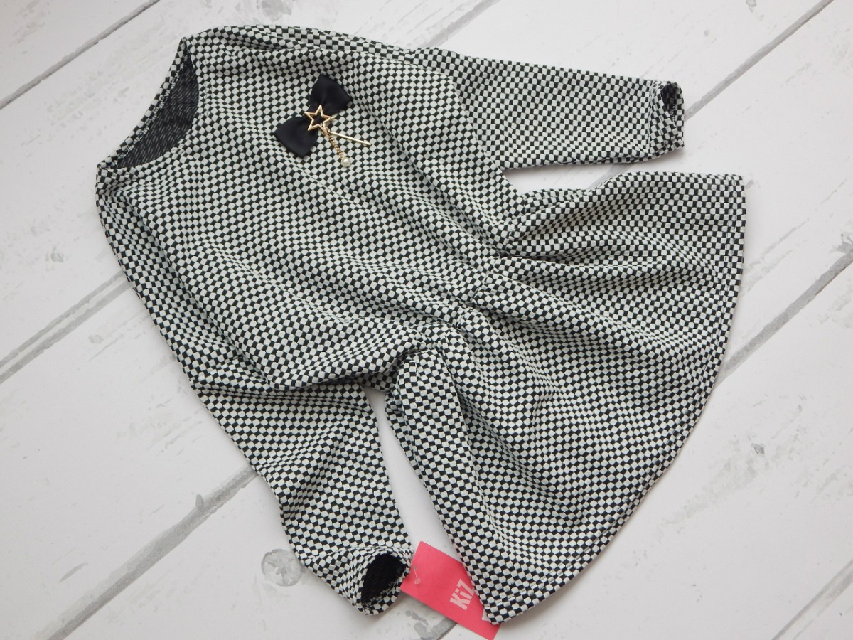 Elegancka sukienka CLEO z czarną kokardką Elegancka sukienka CLEO z czarną kokardką